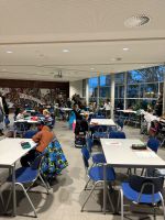 Schreiben in der Mensa_v.jpg